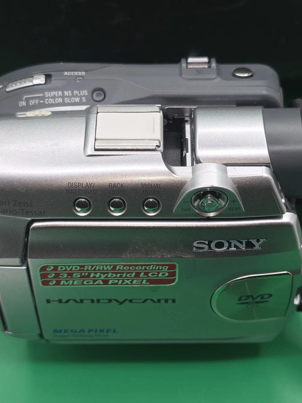 VTG Sony Handycam DCR DVD301 DVD Camcorder w/Bag